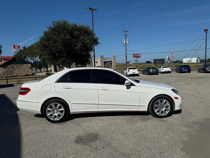 Used 2013 Mercedes-Benz E 350 BlueTEC Sedan w/ Premium 1 Pkg image 4