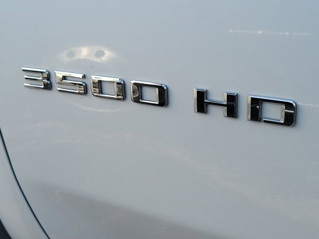 Used 2022 Chevrolet Silverado 3500 High Country AWD/4WD image 10