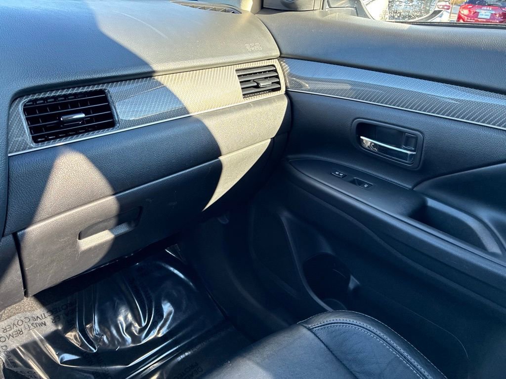 Used 2020 Mitsubishi Outlander SEL image 38