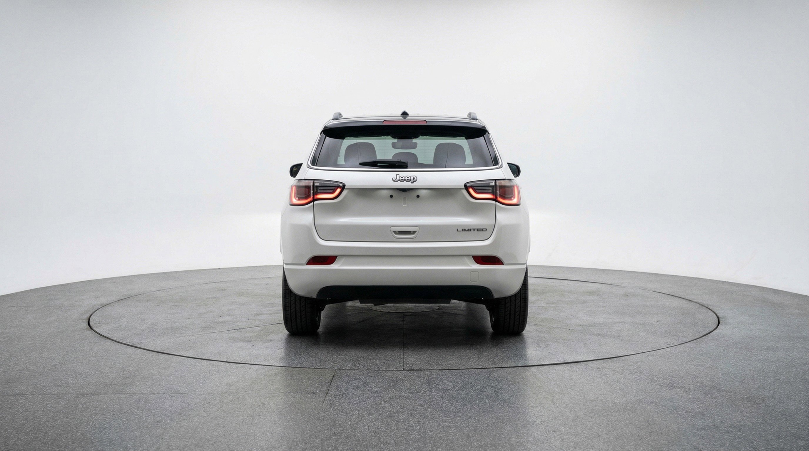 Used 2025 Jeep Compass Limited image 7