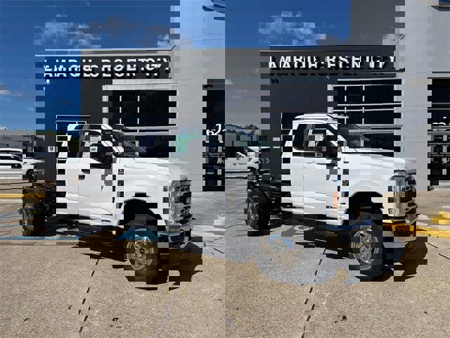 New 2026 Ford F350 XL w/ XL Chrome Package image 1