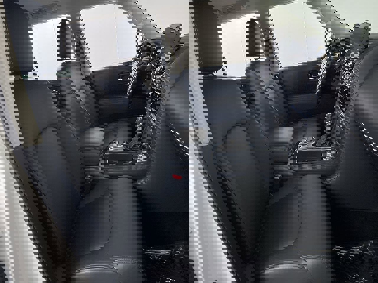 Used 2023 Nissan Armada SV w/ Cargo Package image 26