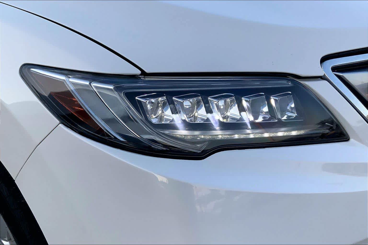 Used 2016 Acura RDX w/ Tech & AcuraWatch Plus Pack FWD image 28