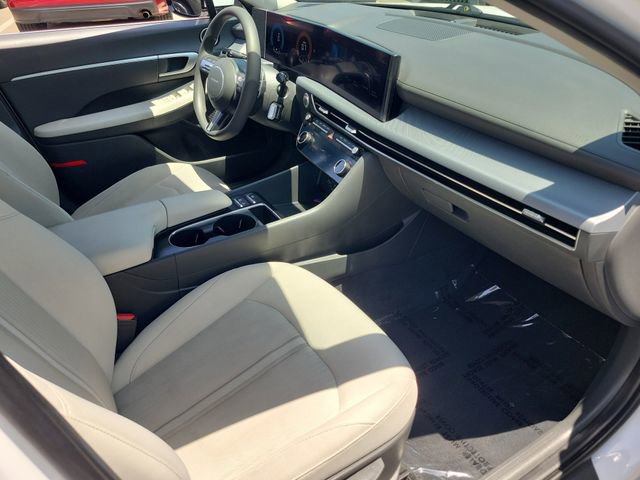 Used 2025 Hyundai Sonata SEL FWD image 21