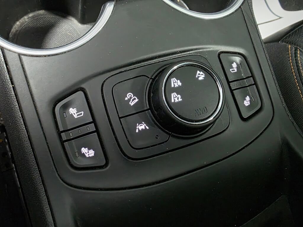 Used 2021 GMC Terrain SLT AWD/4WD image 14