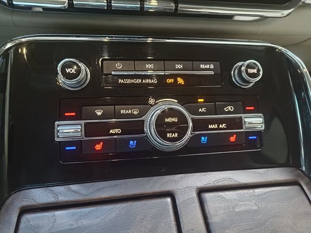 Used 2020 Lincoln Navigator Reserve image 38