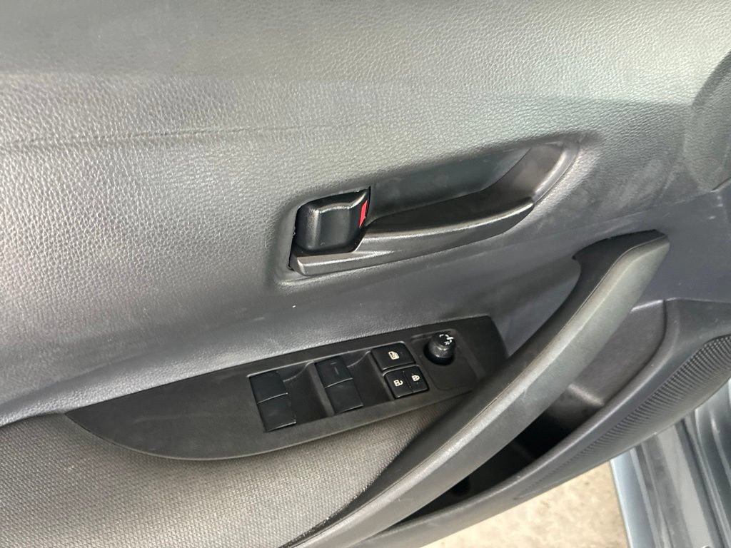Used 2025 Toyota Corolla LE FWD image 19
