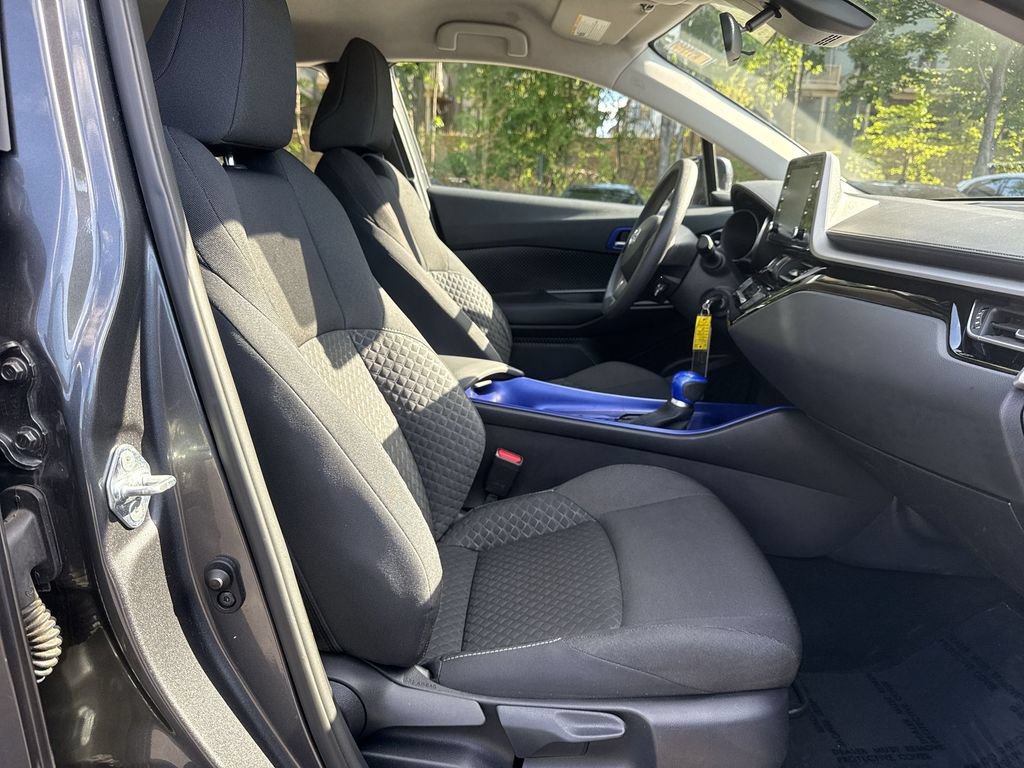 Used 2021 Toyota C-HR LE FWD image 25