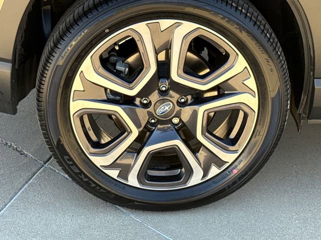 Used 2023 Subaru Ascent Limited w/ Technology Package image 9