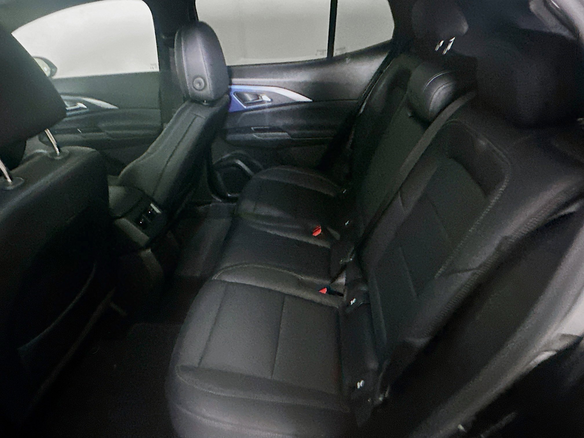 Used 2025 Chevrolet Equinox EV LT w/ Convenience Package image 27