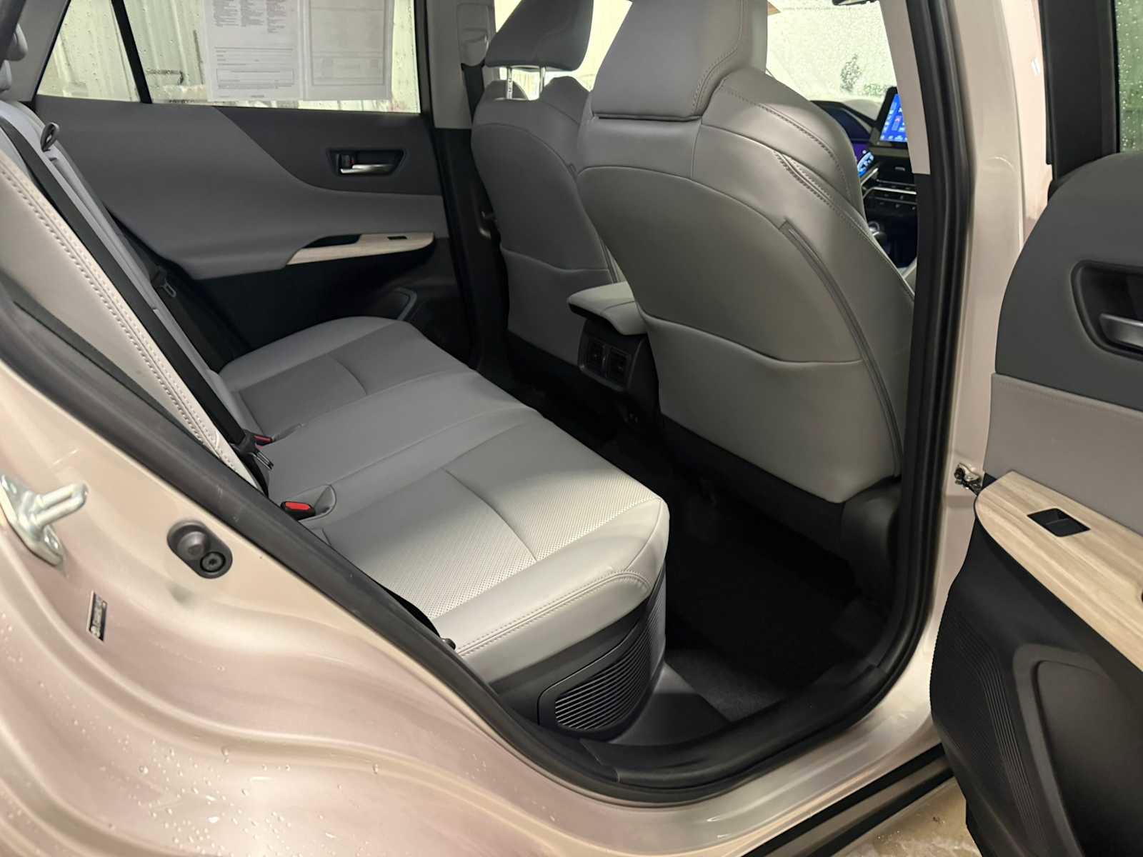 Certified 2021 Toyota Venza Limited image 26