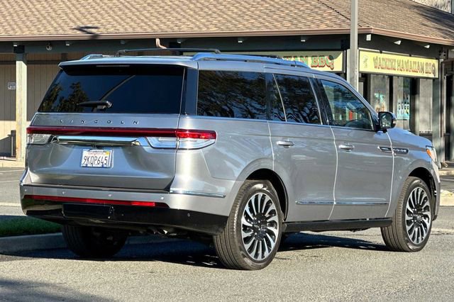 Used 2024 Lincoln Navigator Black Label image 3