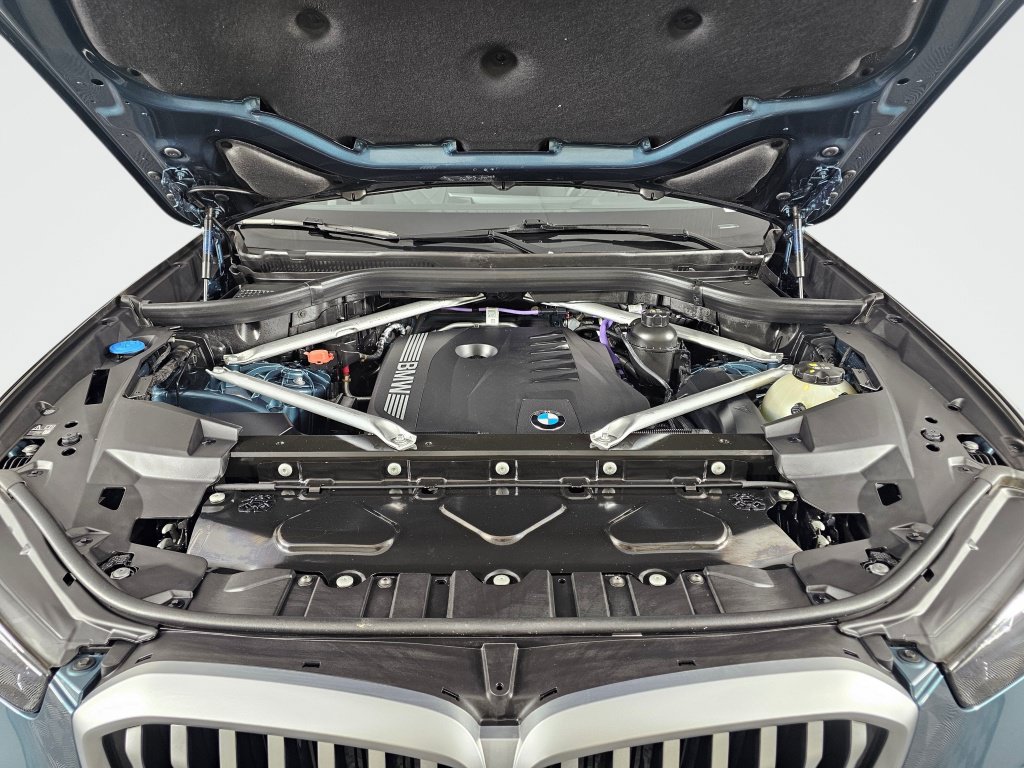Used 2026 BMW X5 xDrive40i AWD/4WD image 8