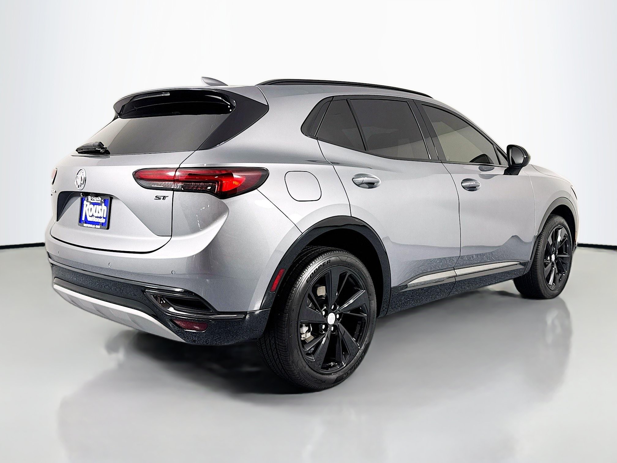 Used 2021 Buick Envision Essence w/ Sport Touring Package AWD/4WD image 5