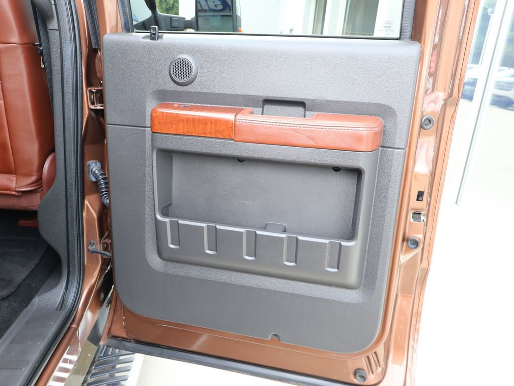 Used 2012 Ford F350 King Ranch w/ King Ranch w/Chrome Pkg AWD/4WD image 31