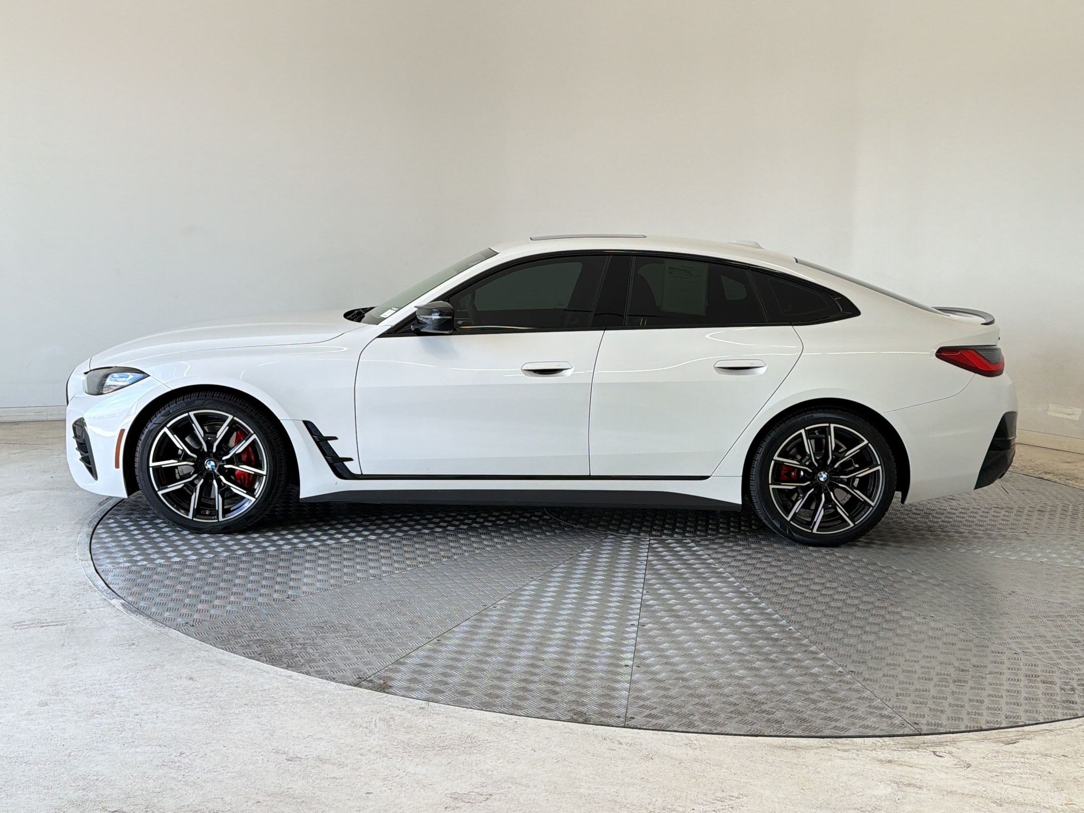 Used 2024 BMW M440i xDrive Gran Coupe AWD/4WD image 2