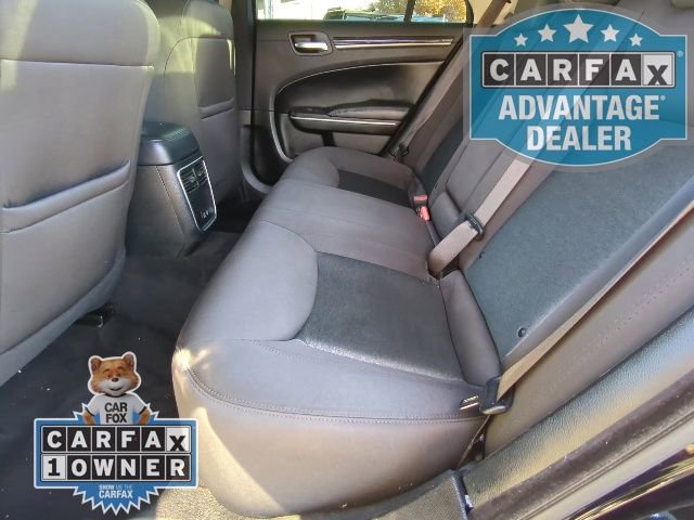 Used 2023 Chrysler 300 Touring w/ Sport Appearance Package image 17