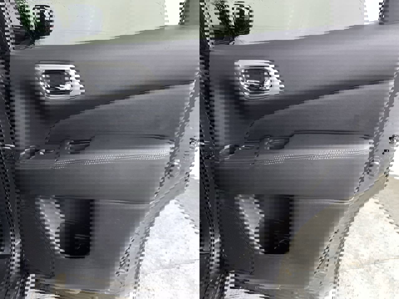 Used 2018 Nissan Pathfinder SV image 22