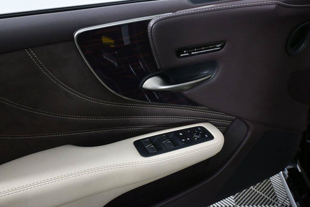 Used 2019 Lexus LS 500 AWD w/ Interior Upgrade Package image 9