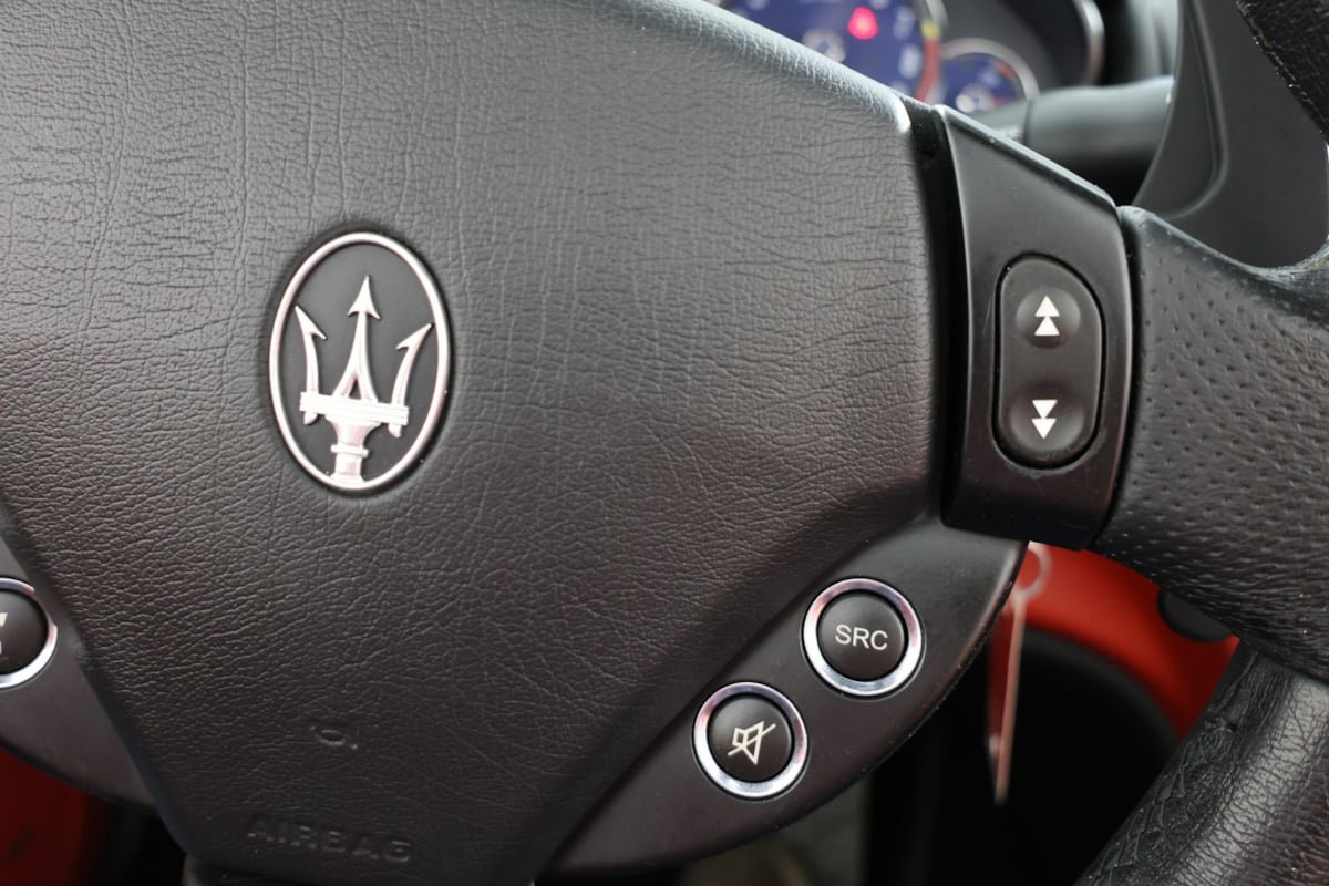 Used 2017 Maserati GranTurismo Sport RWD image 23