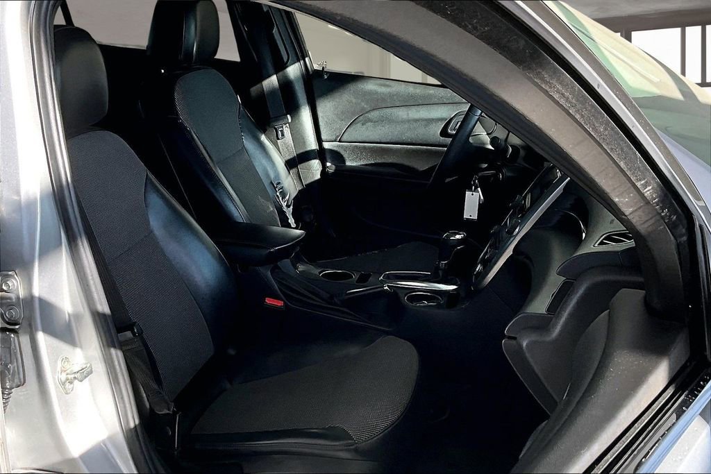 Used 2014 Chevrolet Malibu LT w/ Power Convenience Package image 8