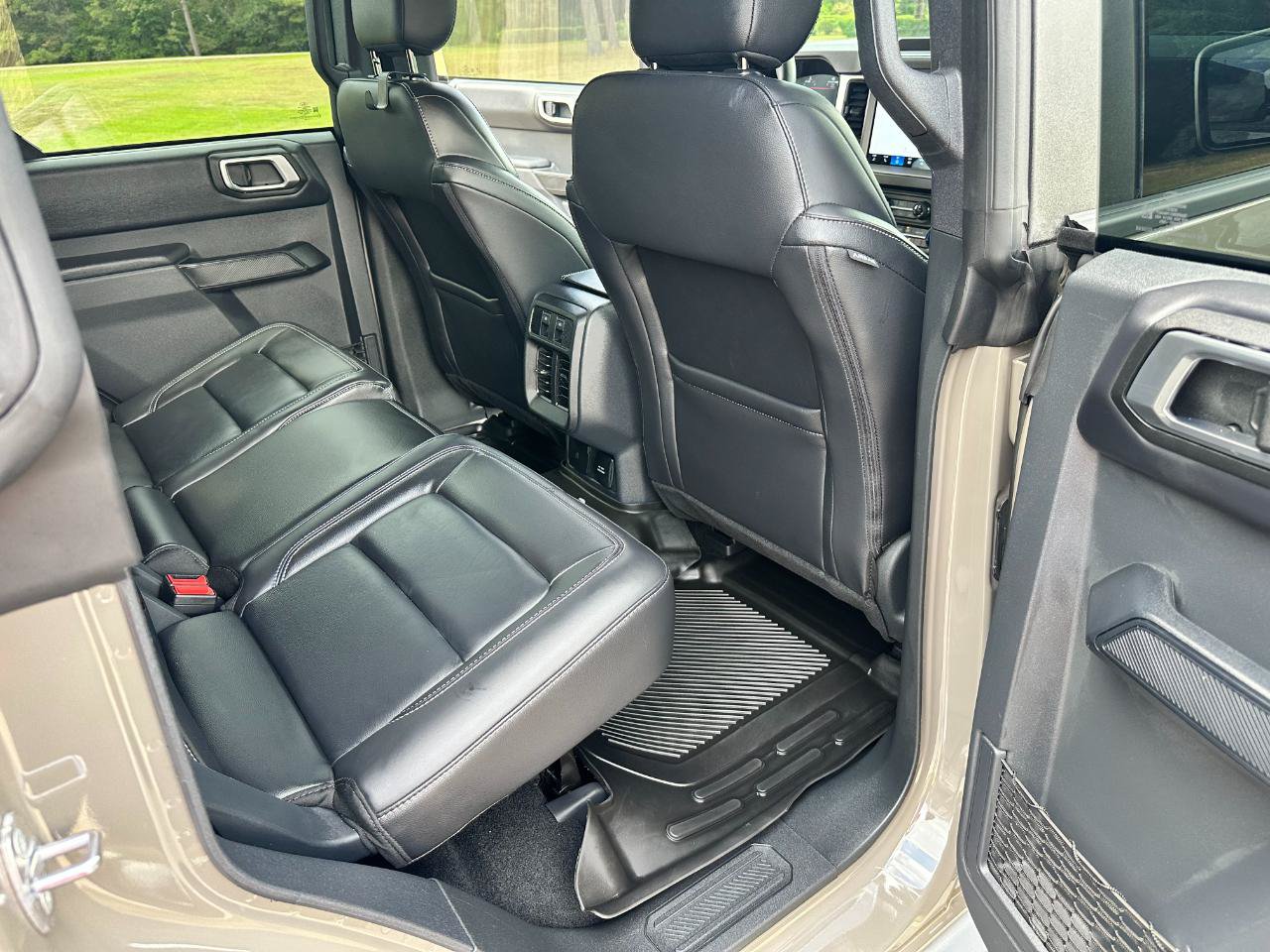 Used 2026 Ford Bronco Outer Banks AWD/4WD image 18