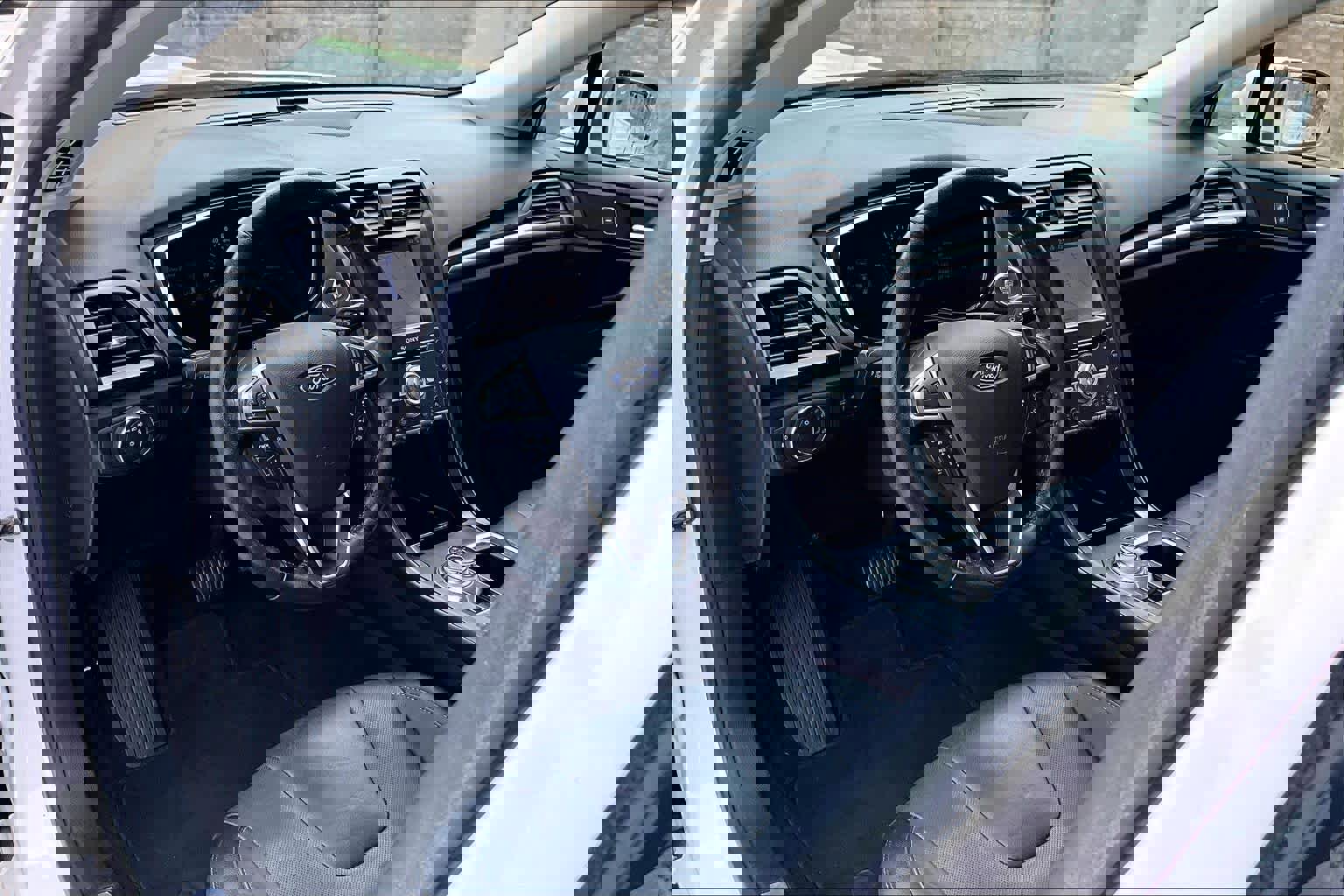 Used 2019 Ford Fusion Titanium FWD image 16