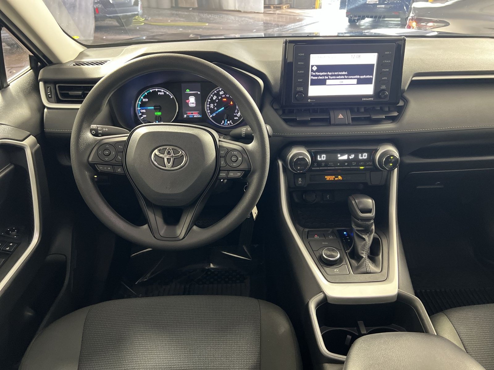 Used 2022 Toyota RAV4 LE AWD/4WD image 24
