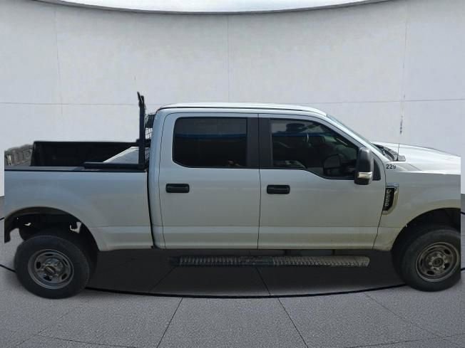Used 2019 Ford F250 XL w/ Power Equipment Group AWD/4WD image 9