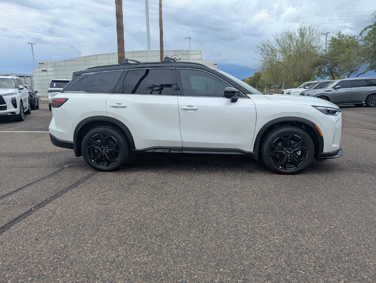 New 2027 INFINITI QX60 Sport w/ Dark Cargo Package AWD/4WD image 6
