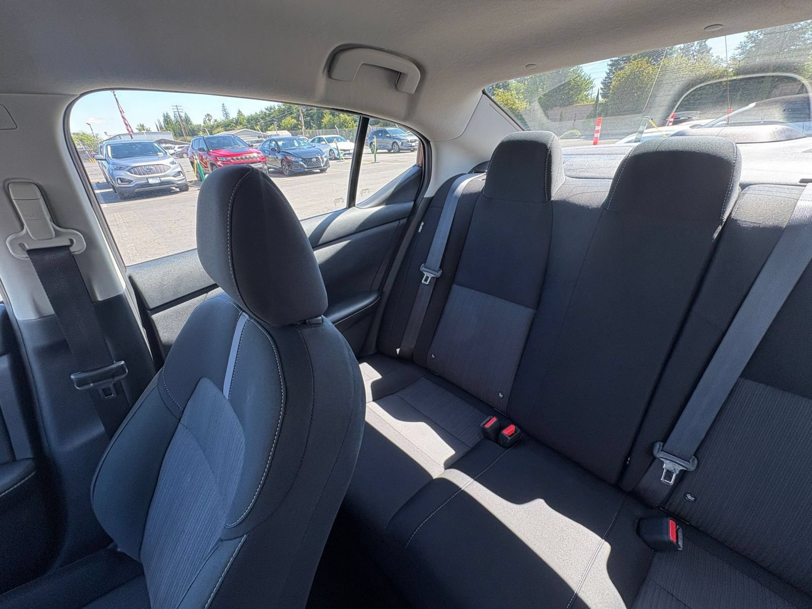 Used 2025 Nissan Sentra SV FWD image 37