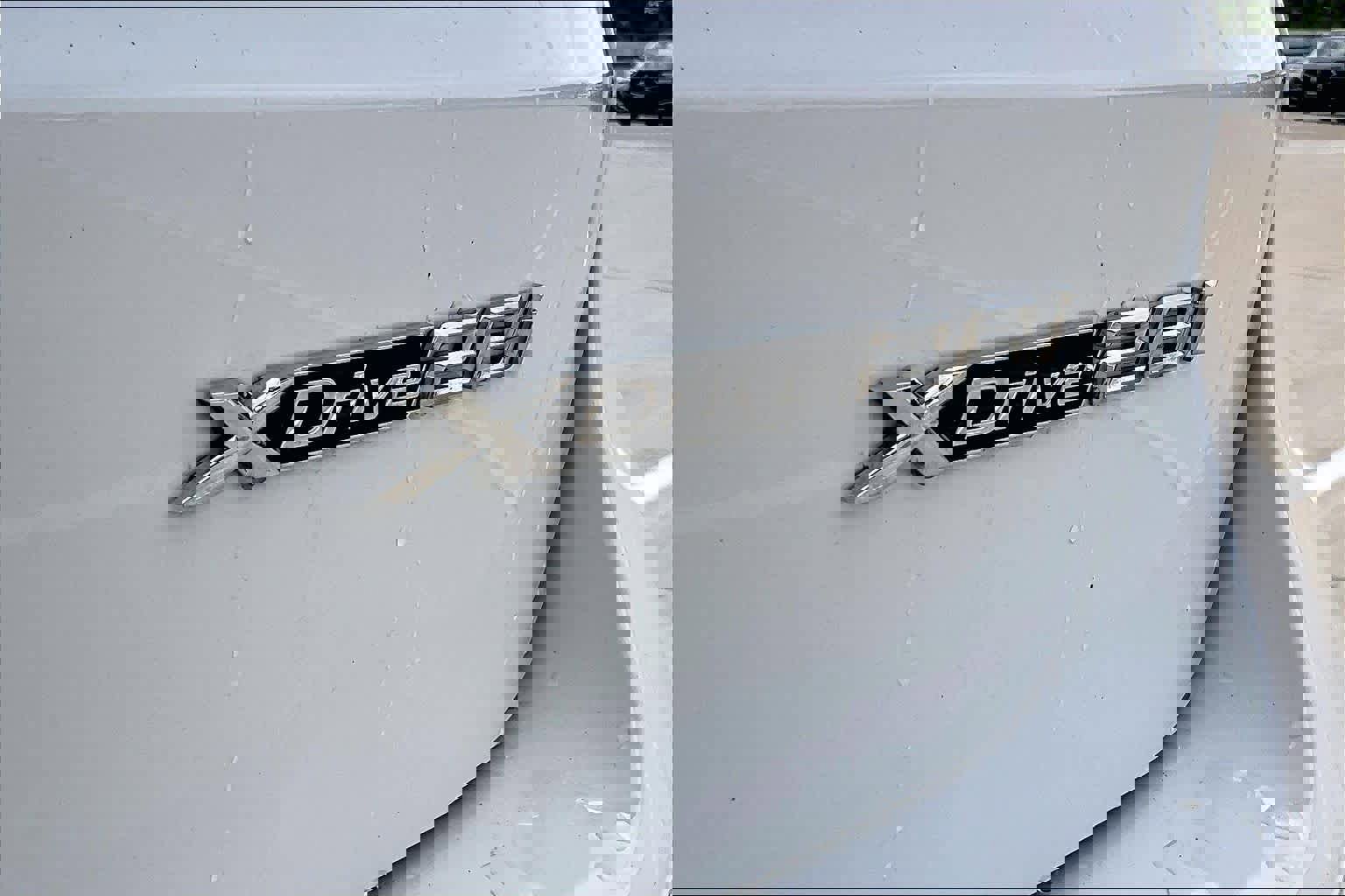 Used 2025 BMW X1 xDrive28i image 9