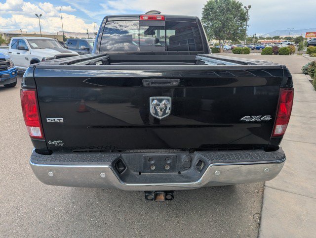 Used 2018 RAM 2500 SLT w/ Luxury Group AWD/4WD image 4
