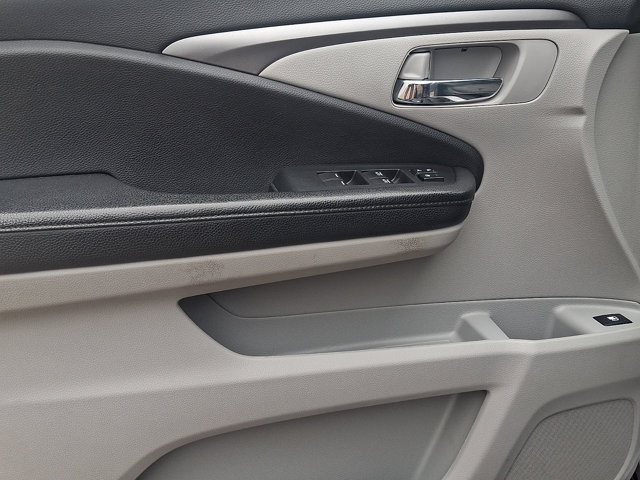 Used 2019 Honda Pilot EX image 14