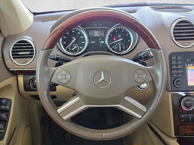 Used 2012 Mercedes-Benz GL 550 4MATIC image 13