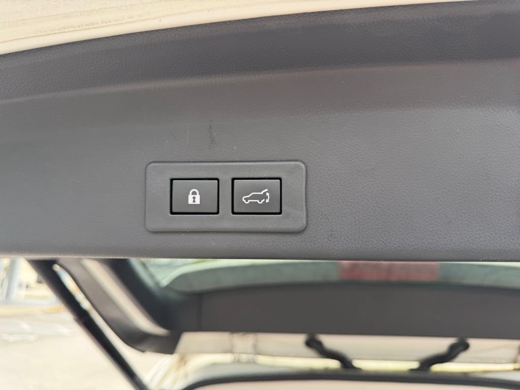 Used 2023 Subaru Ascent Premium w/ Convenience Package AWD/4WD image 8
