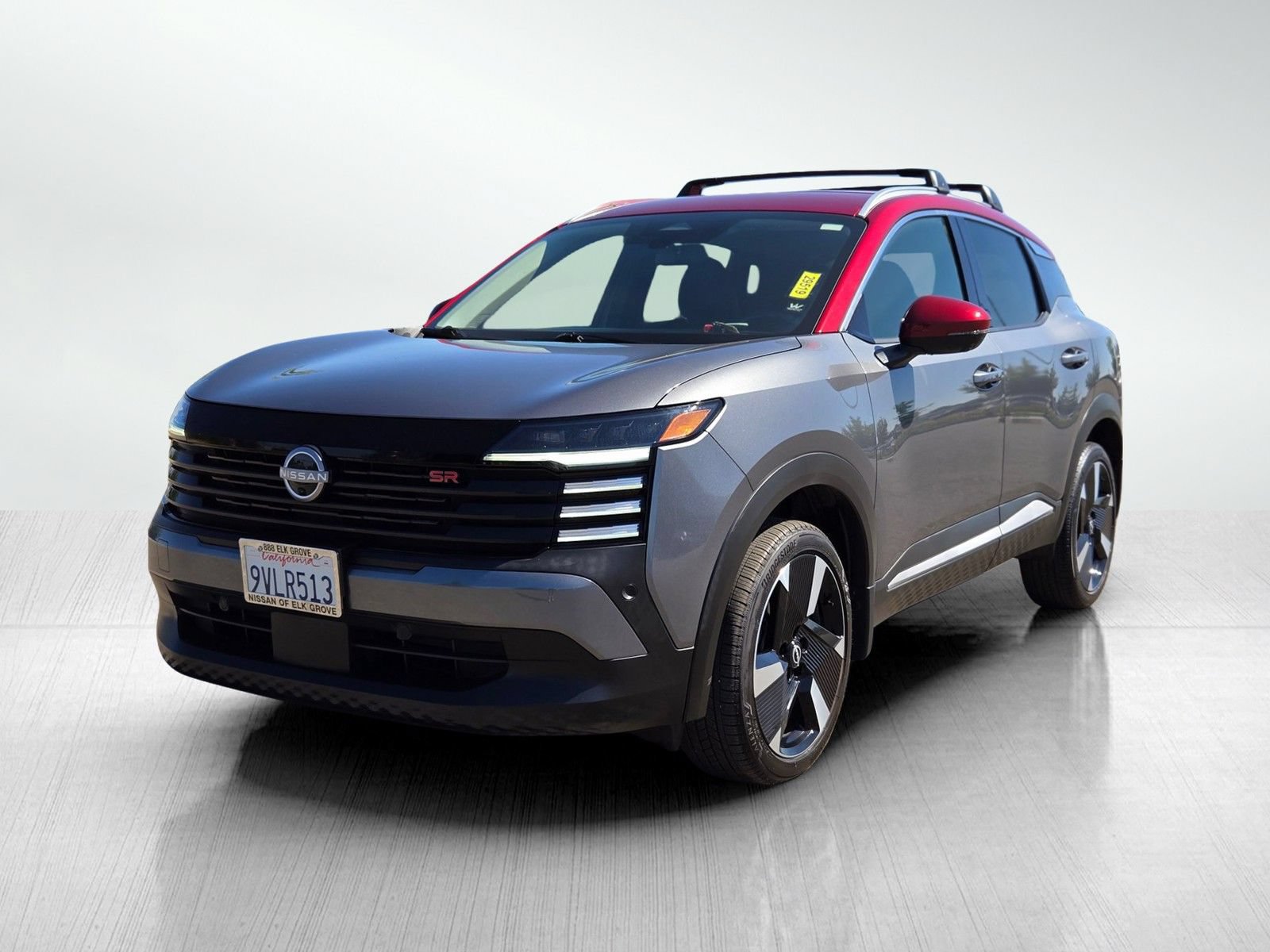 Used 2025 Nissan Kicks SR FWD image 11