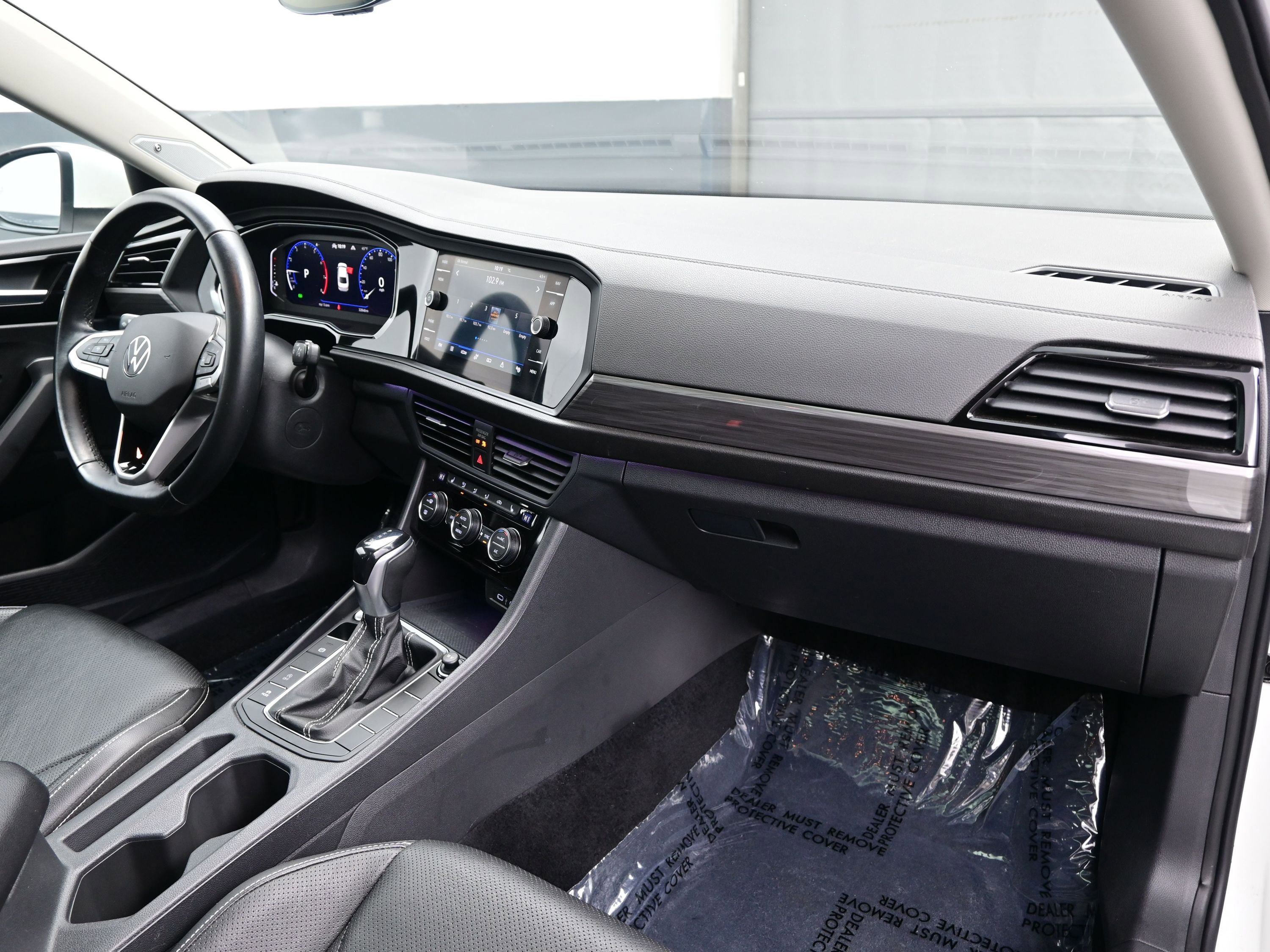 Used 2022 Volkswagen Jetta SEL image 17