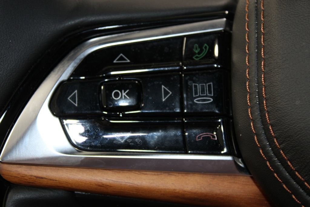 Used 2024 Jeep Grand Cherokee Summit AWD/4WD image 24