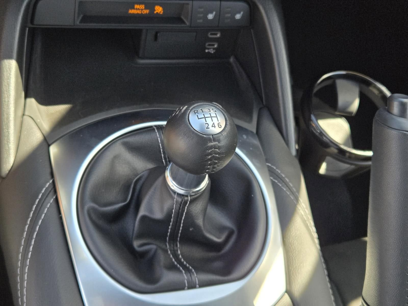 Used 2024 MAZDA MX-5 Miata Club w/ Interior Package image 15