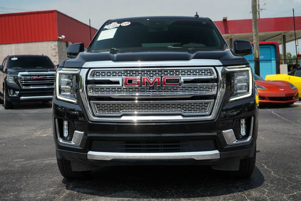 Used 2024 GMC Yukon XL SLT w/ SLT Luxury Package AWD/4WD image 16