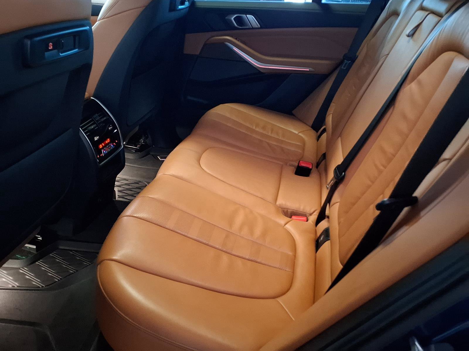Used 2019 BMW X5 xDrive40i w/ Premium Package 2 AWD/4WD image 16