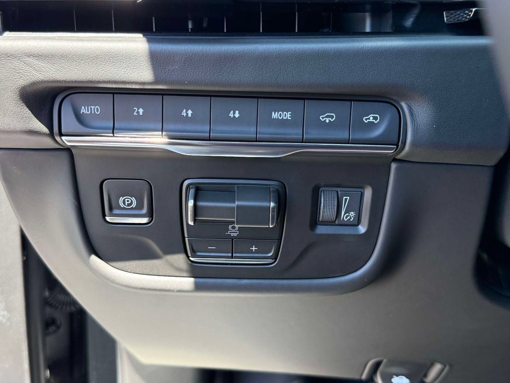 Used 2026 Cadillac Escalade ESV Platinum Sport w/ LPO, ONYX Package AWD/4WD image 30