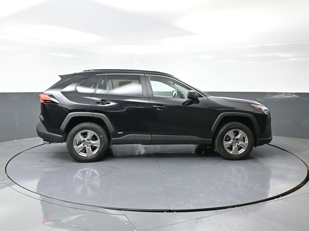 Used 2025 Toyota RAV4 LE image 3