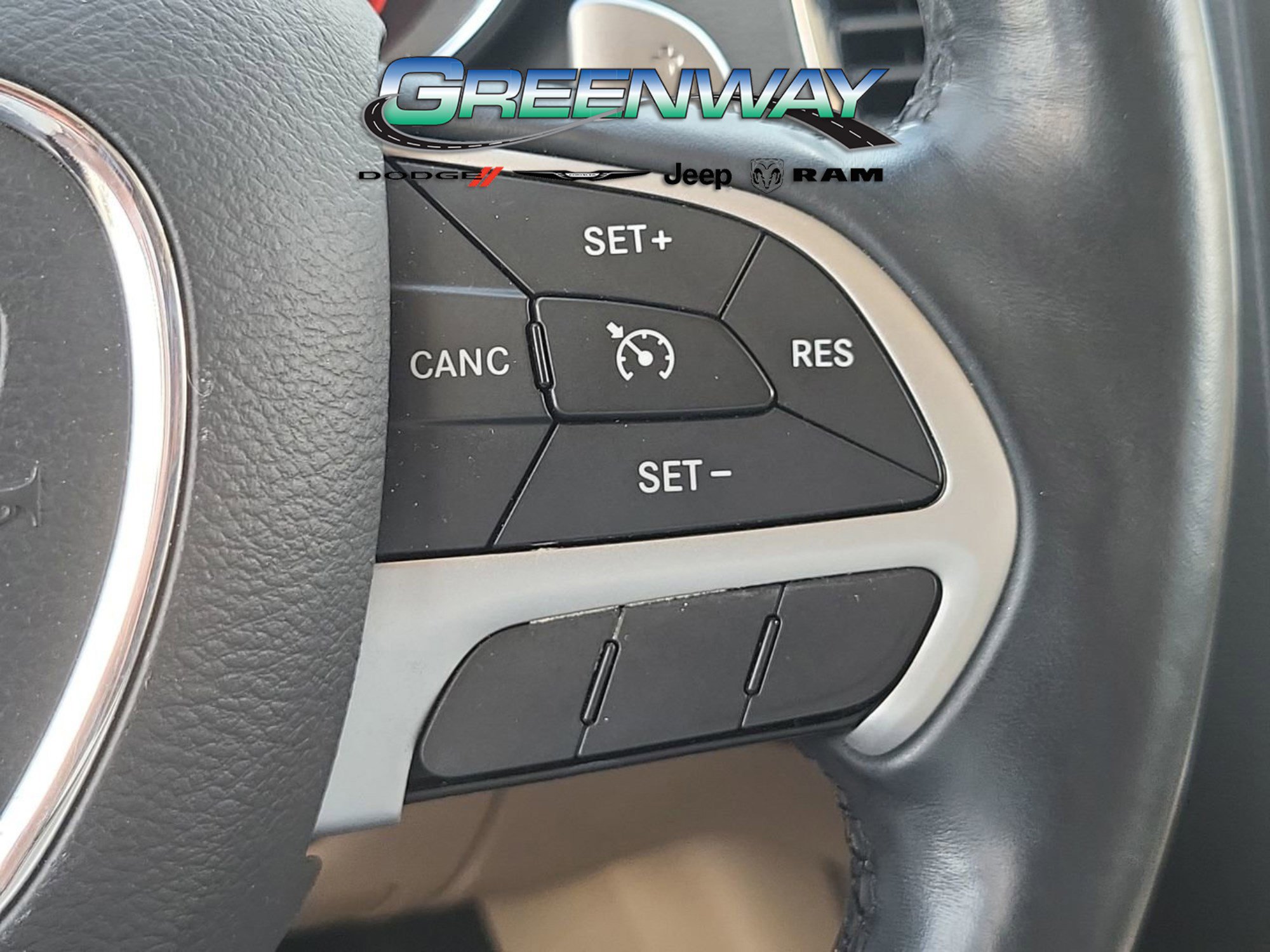 Used 2016 Dodge Durango Limited w/ Nav & Power Liftgate Group RWD image 26