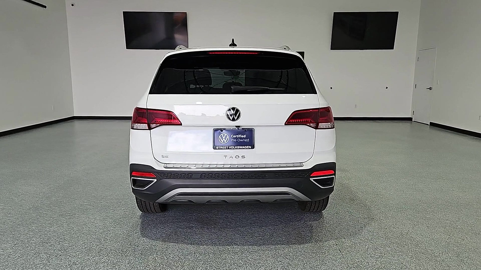 Certified 2023 Volkswagen Taos SE w/ Panoramic Sunroof Package FWD image 7