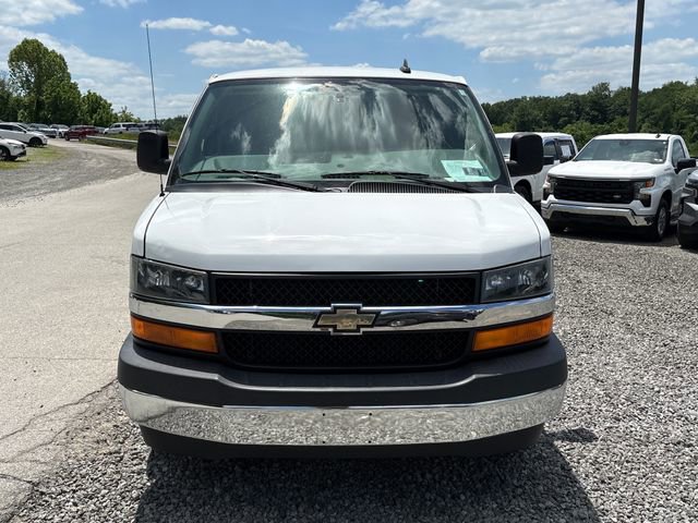 Used 2017 Chevrolet Express 2500 RWD image 8