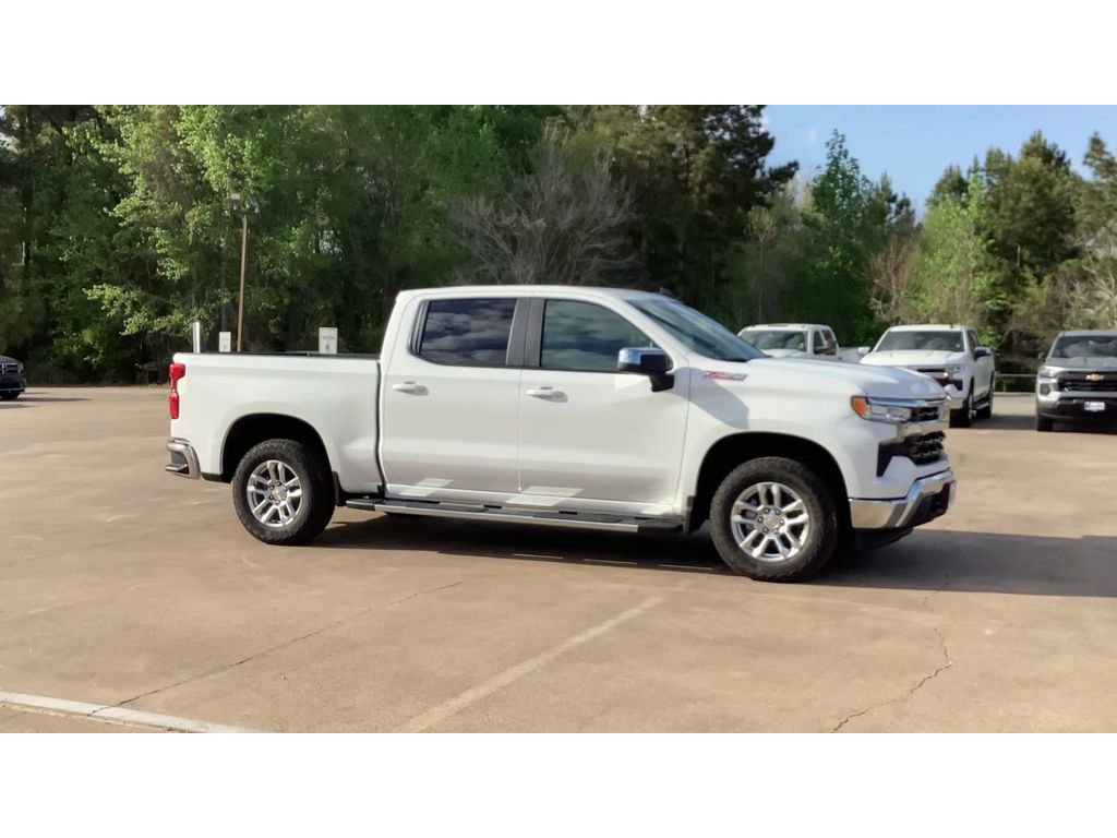 New 2026 Chevrolet Silverado 1500 LT w/ Z71 Off-Road Package AWD/4WD image 2