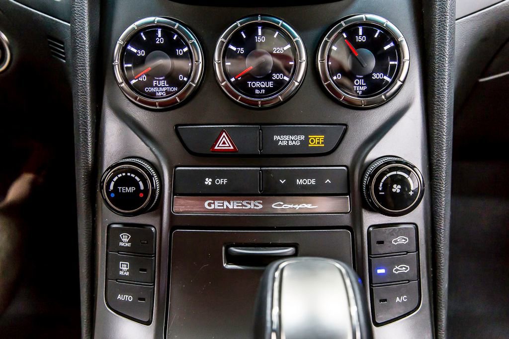 Used 2016 Hyundai Genesis 3.8 RWD image 25