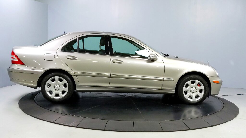 Used 2005 Mercedes-Benz C 320 4MATIC Sedan image 7
